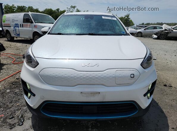 KNDCC3LG1N5160865 2022 KIA NIRO Белый 