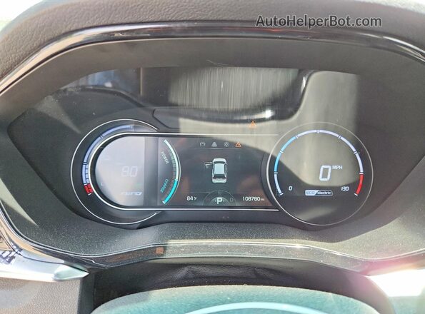 KNDCC3LG1N5160865 2022 KIA NIRO Белый 