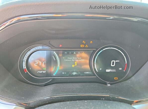 KNDCC3LG2N5142178 2022 KIA NIRO Угольный Вид щитка приборов