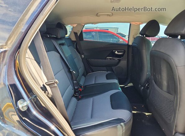 KNDCC3LG2N5142178 2022 KIA NIRO Угольный Вид задней части салона