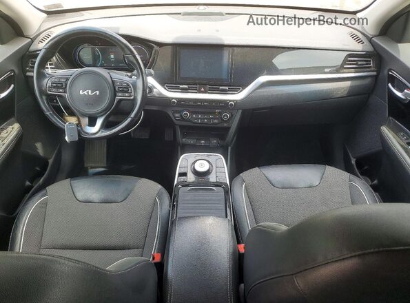 KNDCC3LG2N5160146 2022 KIA NIRO Blue Widok deski rozdzielczej