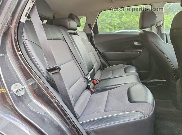 KNDCC3LG3N5160284 2022 KIA NIRO Gray 