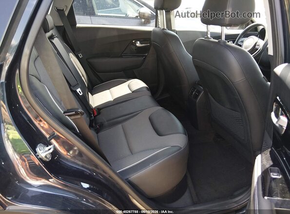 KNDCC3LG5N5142224 2022 KIA NIRO EV Black VIN կոդի պիտակի տեսք