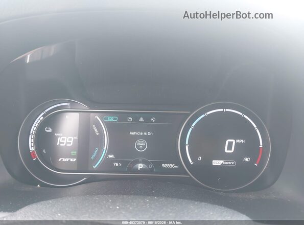 KNDCC3LG7K5021058 2019 KIA NIRO EV White Հետևի նստատեղերի տեսք