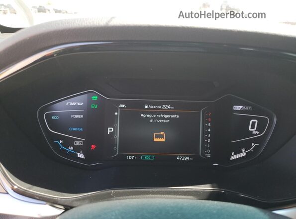 KNDCD3LD7N5540716 2022 KIA NIRO White 