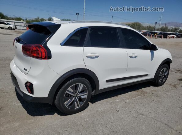 KNDCD3LD7N5540716 2022 KIA NIRO White 
