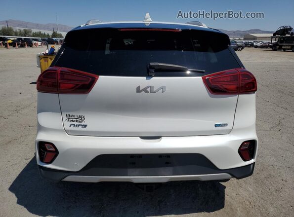 KNDCD3LD7N5540716 2022 KIA NIRO White 