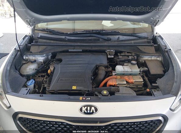KNDCD3LD8J5139167 2018 KIA NIRO PLUG-IN HYBRID Silver Вид ззаду