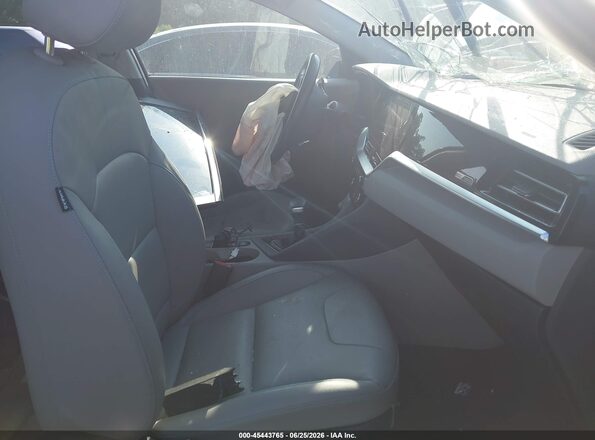 KNDCE3LC4N5510898 2022 KIA NIRO Синий Вид салона спереди