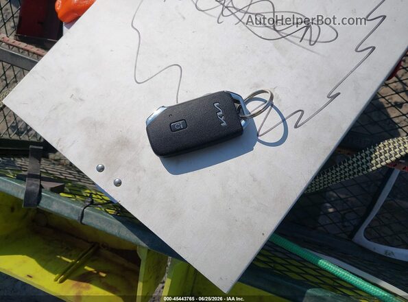 KNDCE3LC4N5510898 2022 KIA NIRO Синий Вид панели приборов