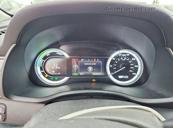 KNDCE3LC9J5175759 2018 KIA NIRO White 