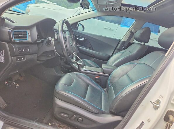 KNDCE3LG0K5019291 2019 KIA NIRO White წინა სალონის ხედი