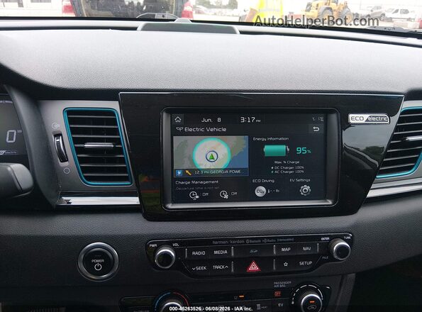 KNDCE3LG2K5020099 2019 KIA NIRO EV White 