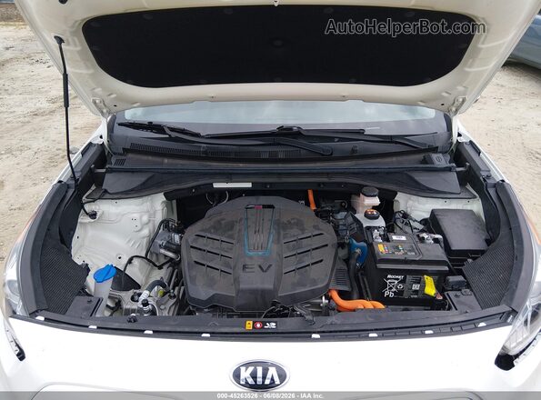 KNDCE3LG2K5020099 2019 KIA NIRO EV White Հետևի տեսք