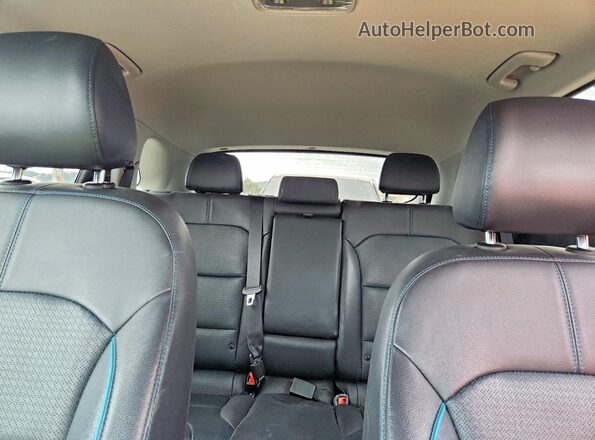 KNDCE3LG3L5080331 2020 KIA NIRO Red Vista de los asientos traseros