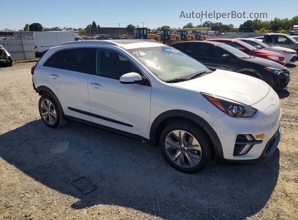 KNDCE3LG6N5147622 2022 KIA NIRO White 