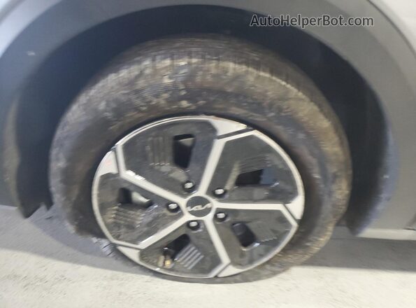 KNDCP3LE0T5347188 2026 KIA NIRO Серый 
