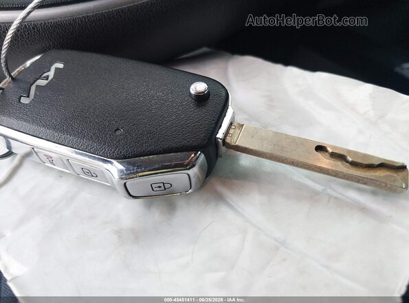 KNDCP3LE1R5119323 2024 KIA NIRO White ძრავის განყოფილების ხედი