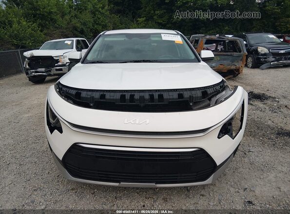 KNDCP3LE1R5119323 2024 KIA NIRO White ხელსაწყოთა პანელის ხედი