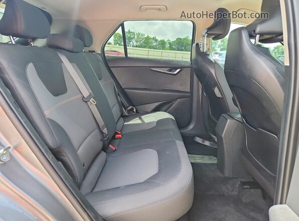 KNDCP3LE1T5327273 2026 KIA NIRO Silver 