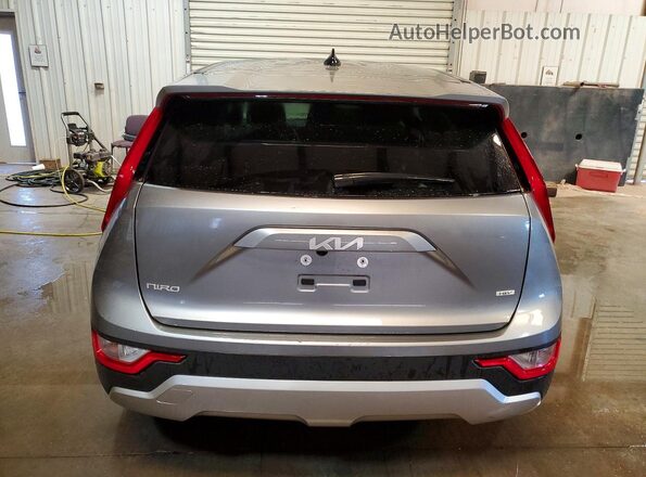KNDCP3LE1T5332974 2026 KIA NIRO Gray Vista trasera