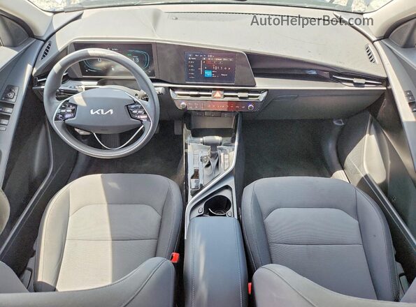 KNDCP3LE2T5335253 2026 KIA NIRO Gray Dashboard view