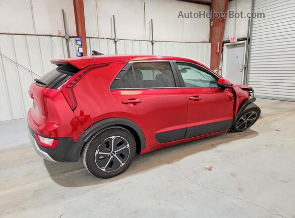 KNDCP3LE4T5323377 2026 KIA NIRO Red Задня права чверть