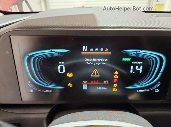 KNDCP3LE4T5323377 2026 KIA NIRO Red Вид щитка приладів