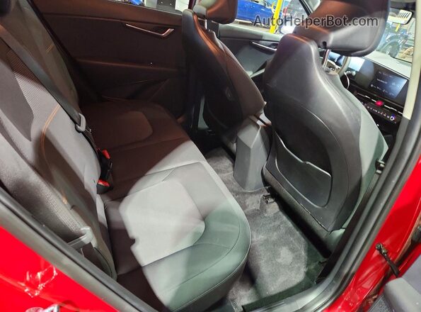 KNDCP3LE5T5327924 2026 KIA NIRO Red 
