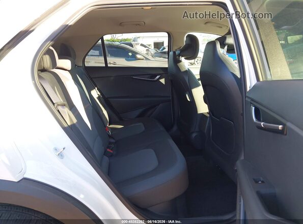 KNDCP3LE6S5287934 2025 KIA NIRO White Widok naklejki z numerem VIN