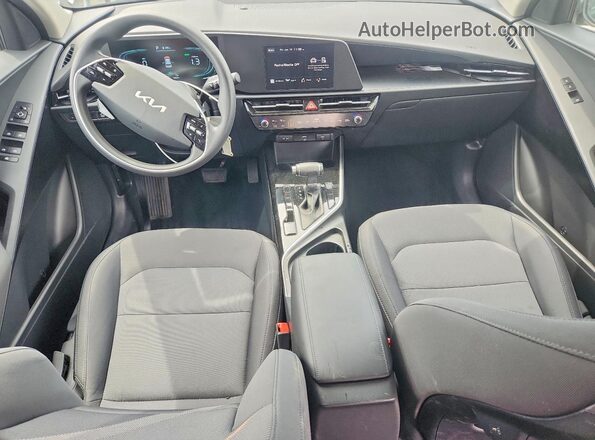 KNDCP3LE7T5330369 2026 KIA NIRO Серый Вид панели приборов