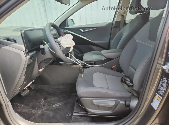 KNDCP3LE8T5328257 2026 KIA NIRO Black 