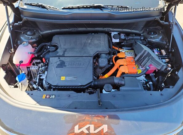 KNDCP3LE9T5326825 2026 KIA NIRO Gray Rear interior view
