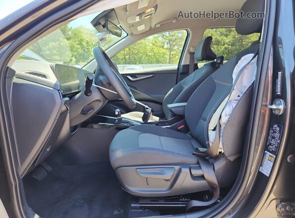 KNDCP3LE9T5326825 2026 KIA NIRO Gray 