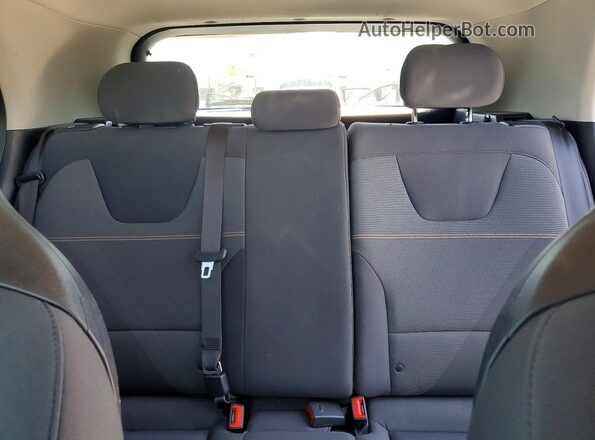 KNDCP3LEXS5270327 2025 KIA NIRO Charcoal Widok tylnych siedzeń