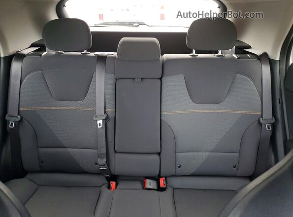 KNDCP3LEXT5320466 2026 KIA NIRO White 