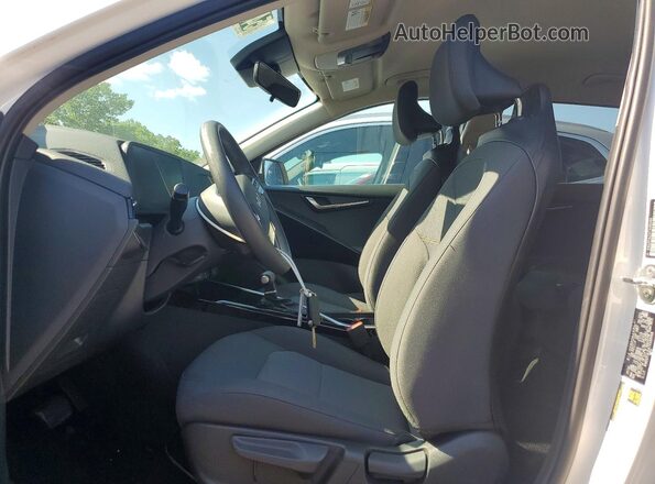 KNDCP3LEXT5320466 2026 KIA NIRO White 