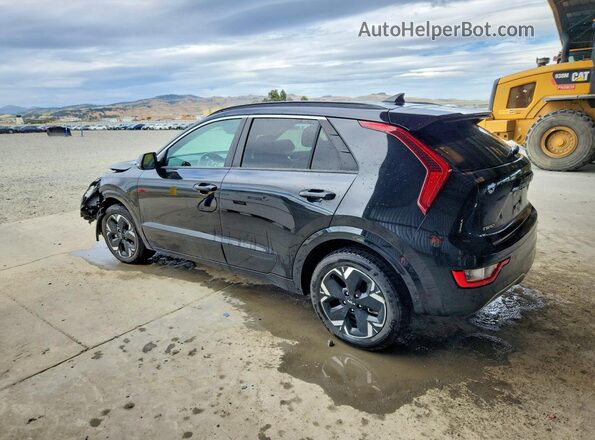 KNDCR3L13P5026467 2023 KIA NIRO Black 
