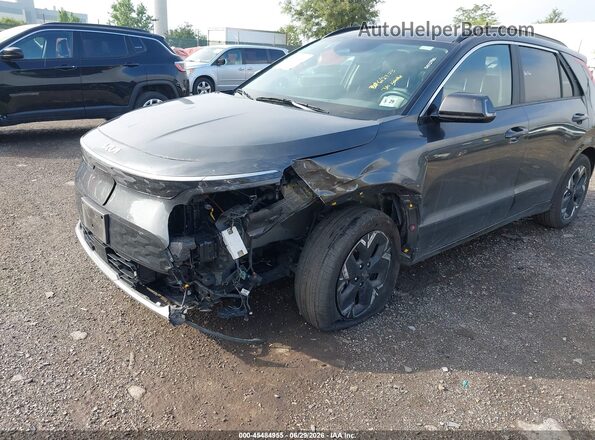 KNDCR3L13R5122005 2024 KIA NIRO EV Gray Widok z przodu