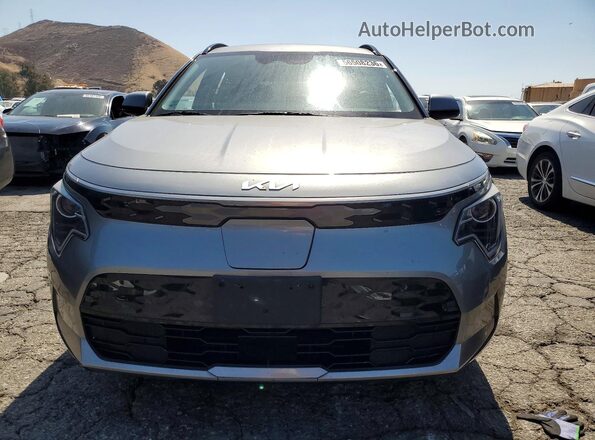 KNDCR3L16P5028343 2023 KIA NIRO Silver წინა ხედი