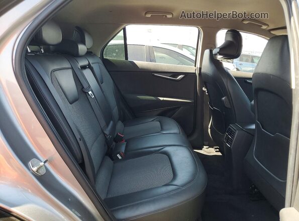 KNDCR3L16P5028343 2023 KIA NIRO Silver უკანა სავარძლების ხედი