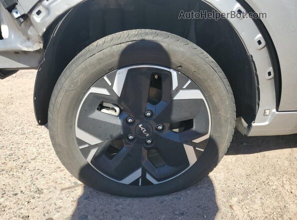 KNDCR3L17R5085945 2024 KIA NIRO Gray 