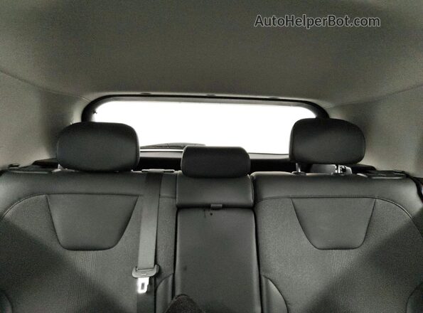 KNDCR3LE1P5043593 2023 KIA NIRO White 