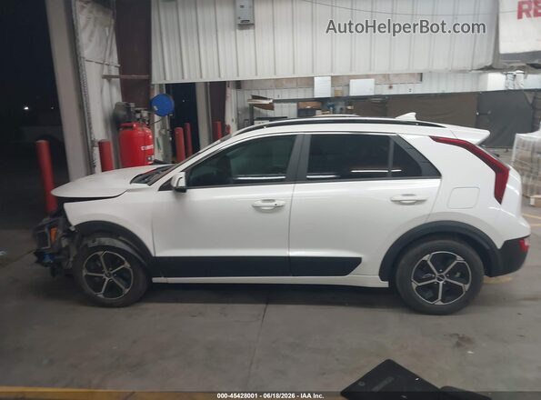 KNDCR3LE1R5132017 2024 KIA NIRO Gray უკანა სალონის ხედი
