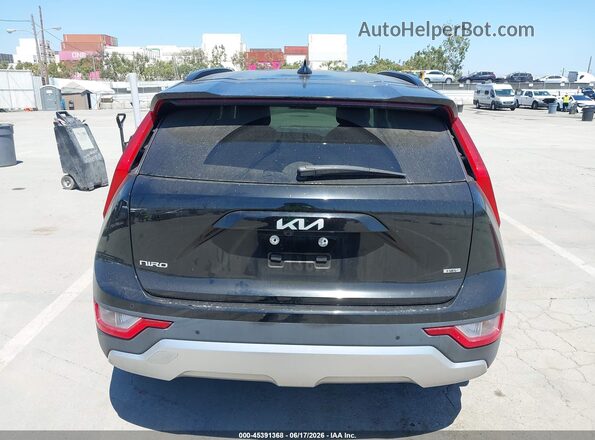 KNDCR3LE2P5050603 2023 KIA NIRO Black 