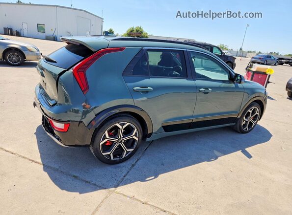 KNDCR3LE2P5059429 2023 KIA NIRO Green Trasero derecho