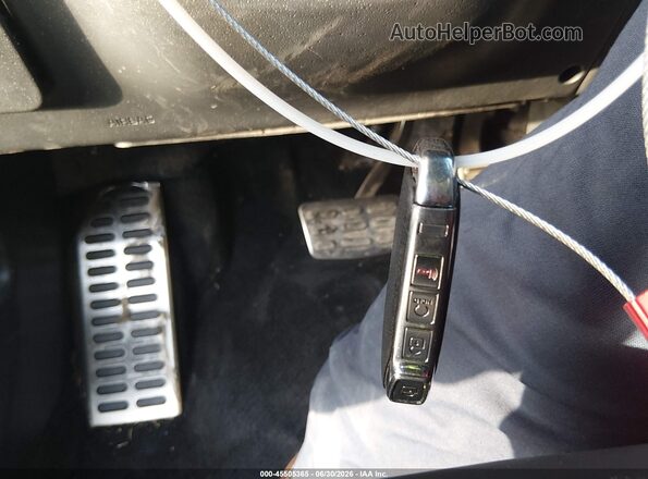 KNDCR3LE3P5051758 2023 KIA NIRO Черный Вид панели приборов