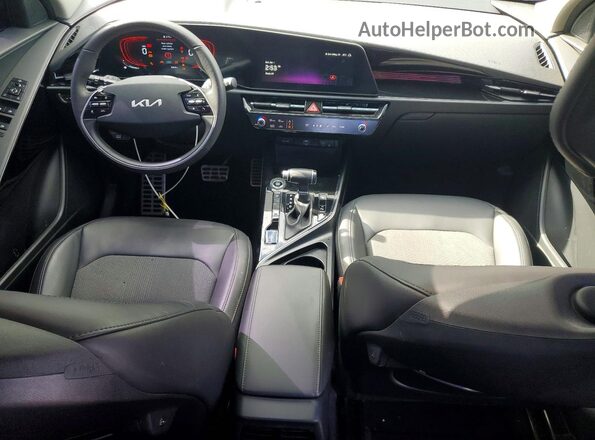KNDCR3LE3S5218063 2025 KIA NIRO Black Dashboard view