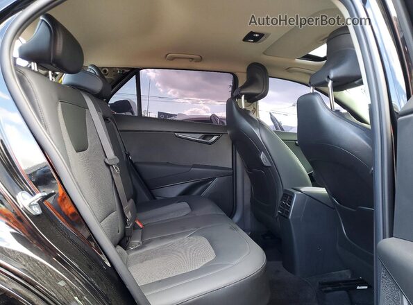 KNDCR3LE3S5218063 2025 KIA NIRO Black Rear interior view
