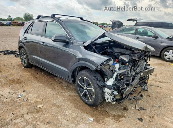 KNDCR3LE4P5038081 2023 KIA NIRO Черный Передняя правая четверть